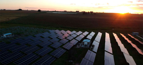 Maior usina de energia solar da região Pampa abastece 37 fazendas no Rio Grande do Sul